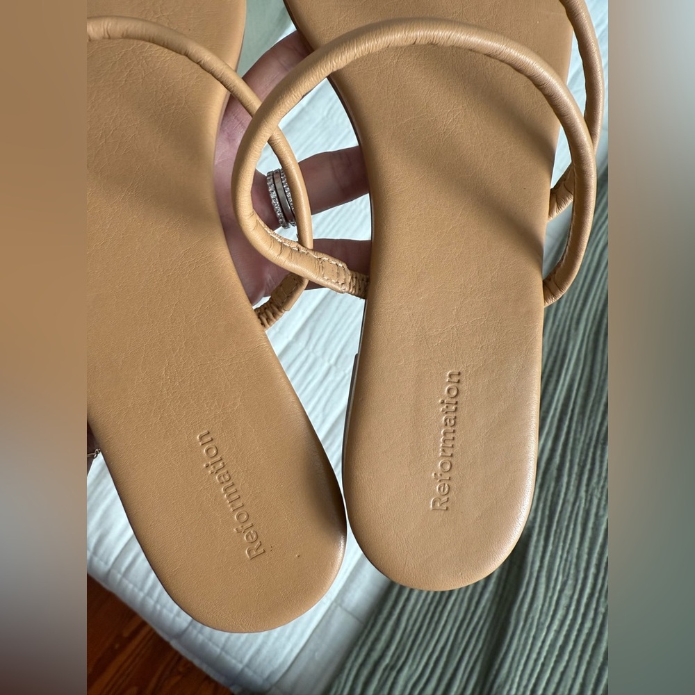 Reformation Ludo Toe Ring Strappy Flat Sandal - Picture 3 of 7